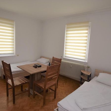 Nuertingen Zimmer Exterior foto