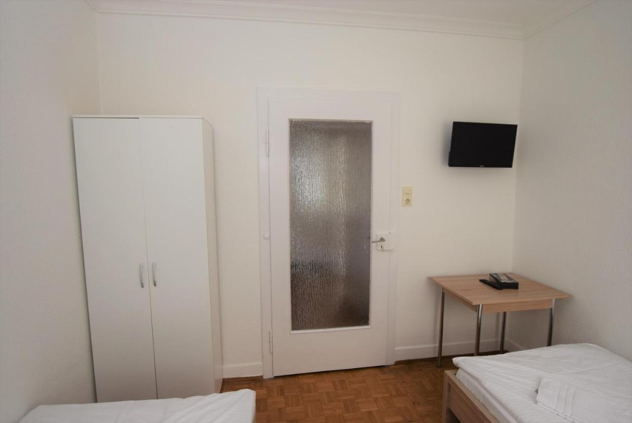 Nuertingen Zimmer Exterior foto