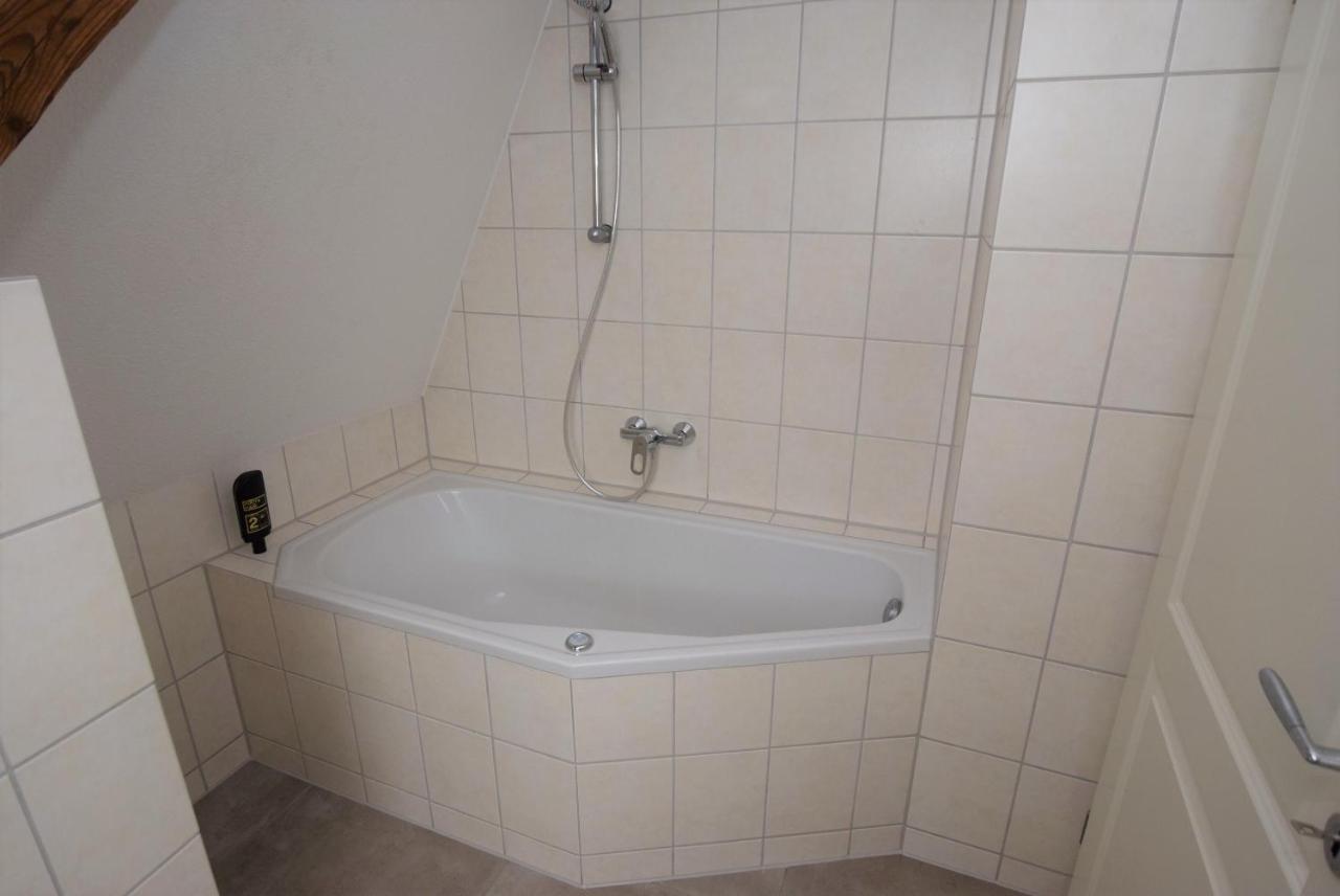 Nuertingen Zimmer Exterior foto