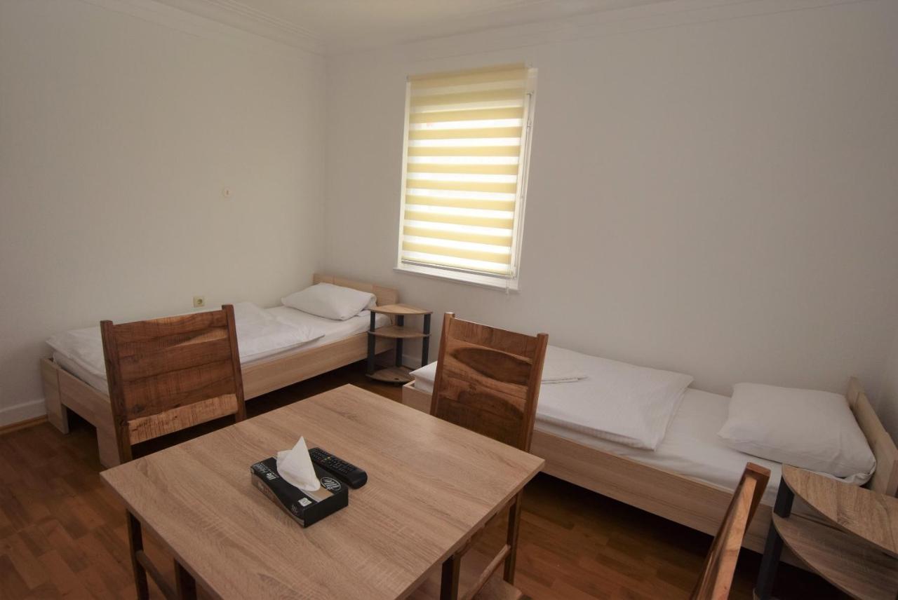 Nuertingen Zimmer Exterior foto